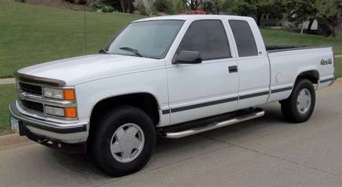 1998 Chevy X-Cab 4X4 Truck NO RUST Bright Clean Straight - cars & for sale in Sioux City, NE