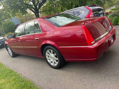 2008 Cadillac Dts for sale in South Windsor, CT