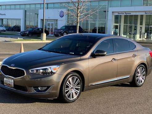 2014 KIA Cadenza Limited 6-speed - cars & trucks - by owner -... for sale in Alexandria, District Of Columbia
