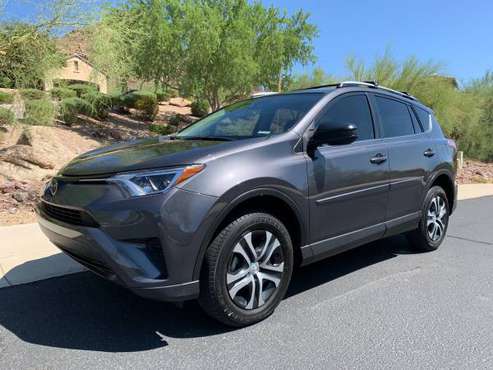 2017 Toyota RAV4 XLE clean one owner 30k low miles SUV for sale in Peoria, AZ
