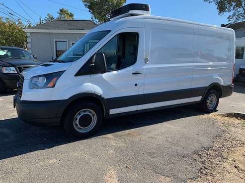 2016 *Ford* *T-350 HIGH ROOF 148* *REFRIGERATED VAN WIT for sale in Massapequa, NY