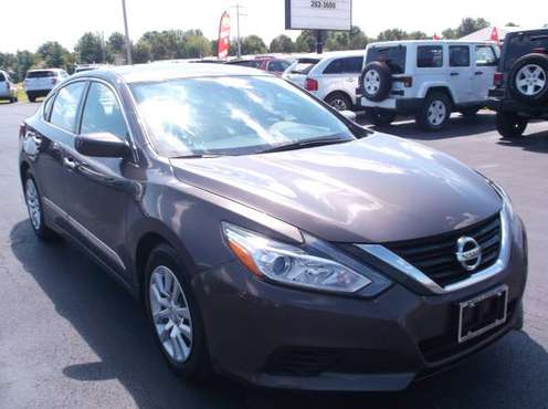 2017 NISSAN ALTIMA SV for sale in RED BUD, IL, MO