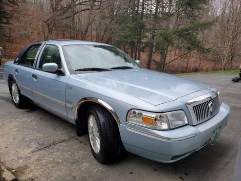 "One of a Kind" '09 Mercury Grand Marquis - cars & trucks - by owner... for sale in Windsor, VT