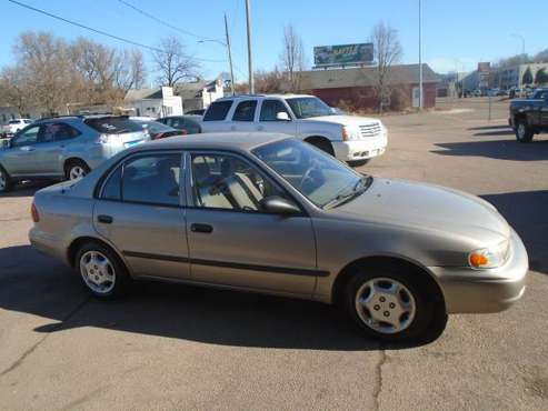 SALE.....2000 Chevy Prizm (Toyota Corolla) 121k - cars & trucks - by... for sale in Sioux City, IA