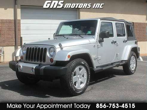 2012 JEEP WRANGLER UNLIMITED SAHARA 4X4 * LEATHER * NAV * NEW TOP!! for sale in West Berlin, NJ