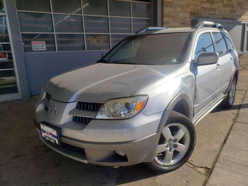 2005 MITSUBISHI OUTLANDER - cars & trucks - by dealer - vehicle... for sale in MILWAUKEE WI 53209, WI