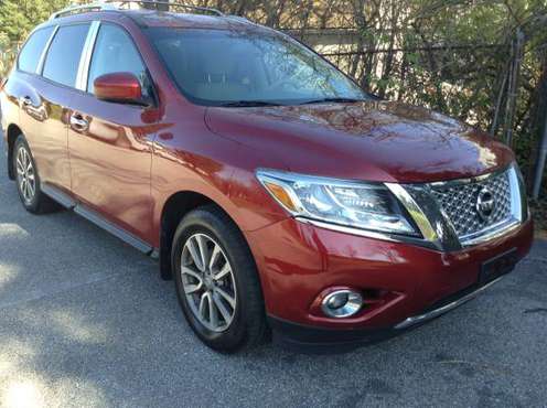 NISSAN 2015 PATHFINDER 4WD SE LOW MILES - cars & trucks - by dealer... for sale in Clinton, District Of Columbia