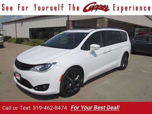 2018 Chrysler Pacifica Limited van White - cars & trucks - by dealer... for sale in Marengo, IA