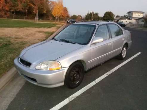 1998 Honda Civic runs and drives great registration 11/2020 - cars &... for sale in Riverbank, CA