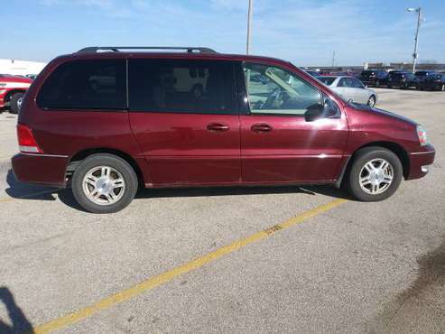 Ford Freestar sel - cars & trucks - by owner - vehicle automotive sale for sale in milwaukee, WI