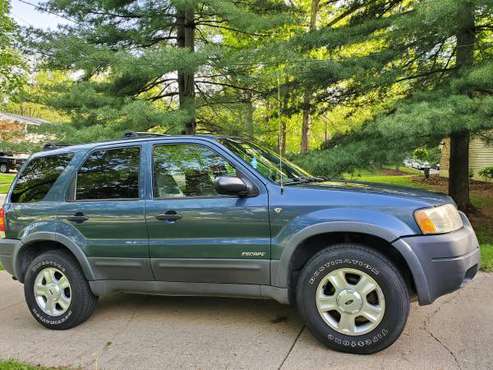 2001 Ford Escape 4x4 v6 for sale in Loveland, OH