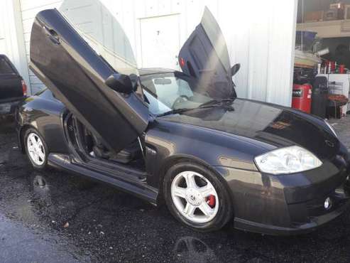 Unfinished show car/Project car.low mileage. 2003 hyundia tiburon GT for sale in Paso robles , CA