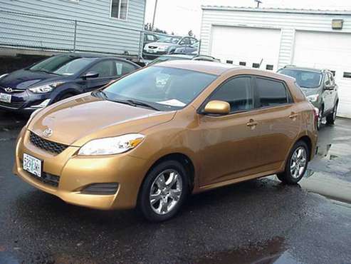 2009 Toyota Matrix Base 4dr Wagon 4A - Very nice for sale in Gladstone, OR