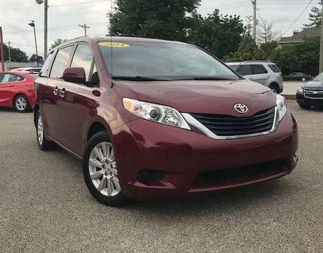 2014 Toyota Sienna 5dr 7-Pass Van V6 LE AWD-1Owner-looks and runs... for sale in Lebanon, IN