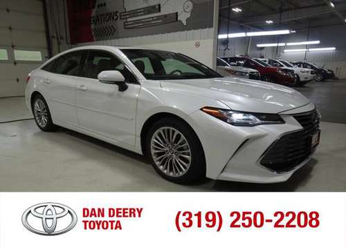 2019 Toyota Avalon Limited Wind Chill Pearl for sale in Cedar Falls, IA