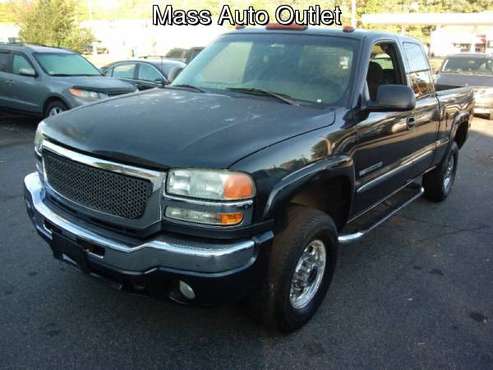 2004 GMC Sierra 2500HD Ext Cab 143.5 WB 4WD SLE for sale in Worcester, MA