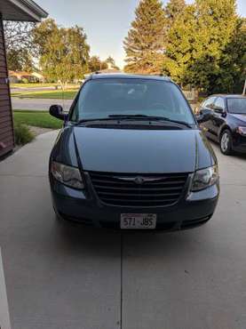 2005 Chrysler Town & Country for sale in Fond Du Lac, WI