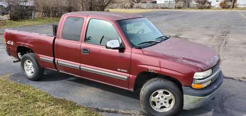 2000 Chevy Silverado Ext Cab 4x4 for sale in Columbus, OH
