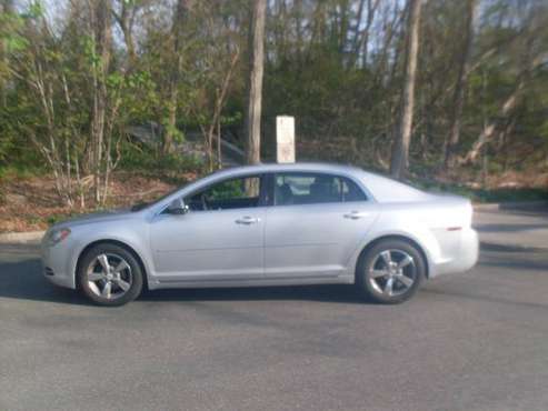 2011 CHEVY MALIBU LS good carfax for sale in Sayville, NY