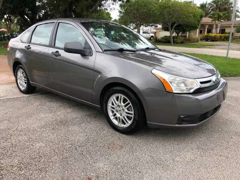 2011 Ford Focus.. ice cold AC - cars & trucks - by owner - vehicle... for sale in Margate, FL
