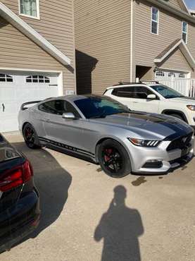 2017 Ford Mustang v6 for sale in Morgantown , WV