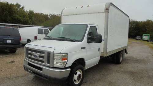 2008 Ford E-450 Super Duty Box Truck 14 ft 6.8 V-10 auto - cars &... for sale in Lancaster, TX