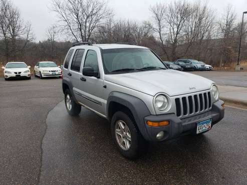 2002 JEEP LIBERTY SPORT, 4WD, FRESH OIL CHANGE - cars & trucks - by... for sale in Maplewood, MN