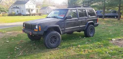 2000 Jeep Cherokee Sport 4x4 - cars & trucks - by owner - vehicle... for sale in Painesville , OH
