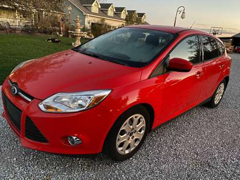 2012 Ford Focus SE Hatchback - cars & trucks - by owner - vehicle... for sale in Shelbyville, IN