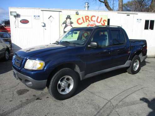 2005 Ford Explorer Sport Trac XLS - cars & trucks - by dealer -... for sale in Louisville, KY