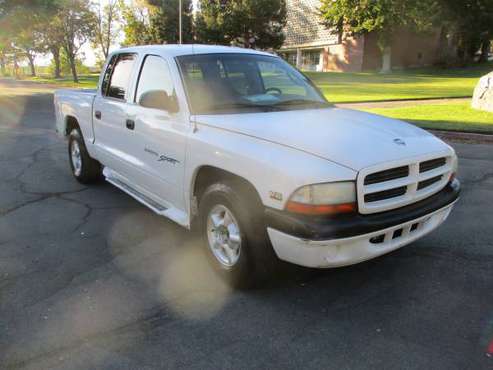 2000 Dodge Dakota Sport Crew Cab, 2WD, auto, 6cyl. only 124k,... for sale in Sparks, NV