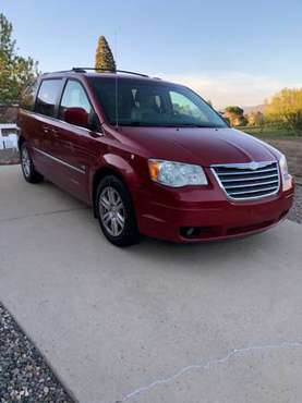 2009 Chrysler Town & Country for sale in Dewey, AZ