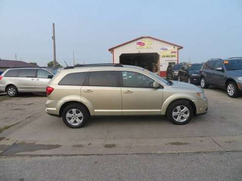2011 Dodge Journey AWD 4dr Mainstreet...153,000 miles...$5,500 -... for sale in Waterloo, IA
