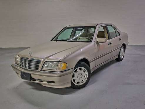 1999 Mercedes-Benz C-Class - Financing Available! - cars & trucks -... for sale in Glenview, IL