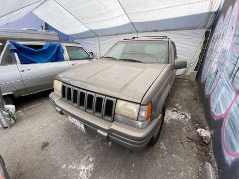 Jeep Grande Cherokee 1995 - Needs suspension work - cars & trucks -... for sale in Los Angeles, CA