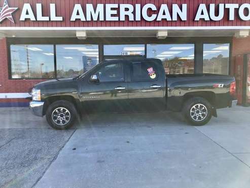 2013 Chevrolet Silverado 1500 Crew Cab - Financing Available! - cars... for sale in Fayetteville, NC