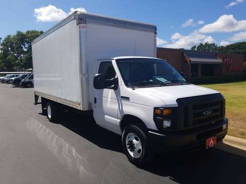 2017 FORD E-350 HD 16' BOX TRUCK WITH RAMP for sale in Austin, TX
