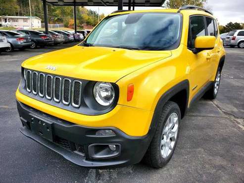 2017 Jeep Renegade Latitude 4WD - cars & trucks - by dealer -... for sale in Omaha, NE