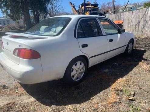 2000 Toyota Corolla-Current Sticker-Runs Excellent-No Dents - cars & for sale in Worcester, MA