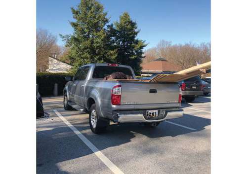 2004 TOYOTA TUNDRA SR5 DOUBLE CAB 4x4 - cars & trucks - by owner -... for sale in Silver Spring, District Of Columbia