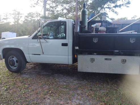 2000 Chevy flat bed - cars & trucks - by owner - vehicle automotive... for sale in Hubert, NC