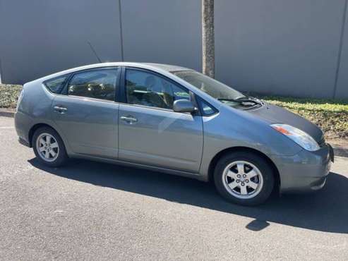 2005 TOYOTA PRIUS HYBRID HATCHBACK ONE OWNER/CLEAN CARFAX - cars & for sale in Portland, OR