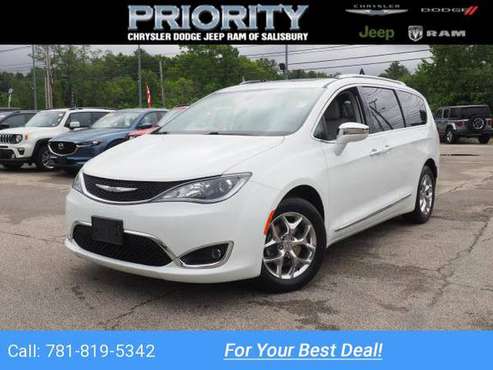 2017 Chrysler Pacifica Limited hatchback White for sale in Salisbury, MA