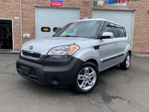 2011 KIA SOUL SPORT, 81, 000 MILES! AUTOMATIC - - by for sale in West Haven, CT