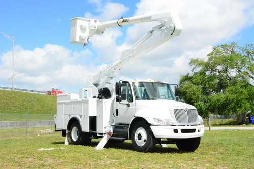 2006 INTERNATIONAL 4300 ALTEC A0-442 BUCKET TRUCK 47FT - cars & for sale in Hollywood, AL