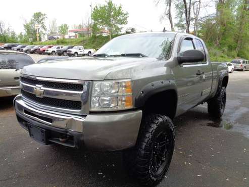 2009 Chevrolet Silverado 1500 LT1 Ext Cab Long Box 4WD - cars & for sale in Martinsville, NC