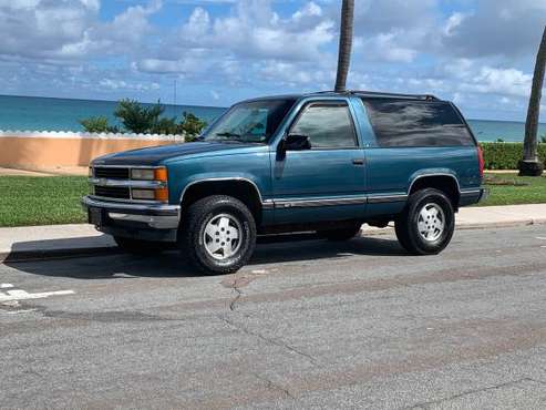 1995 2 DOOR TAHOE 4x4 for sale in West Palm Beach, FL