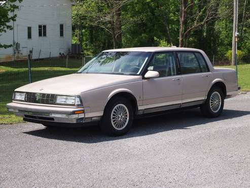 1989 Oldsmobile Regency Brougham FE3 Garage Kept 109K Miles - cars for sale in Etowah, TN