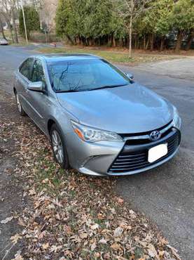 2015 Toyota Camry Hybrid XLE - cars & trucks - by owner - vehicle... for sale in Madison, WI