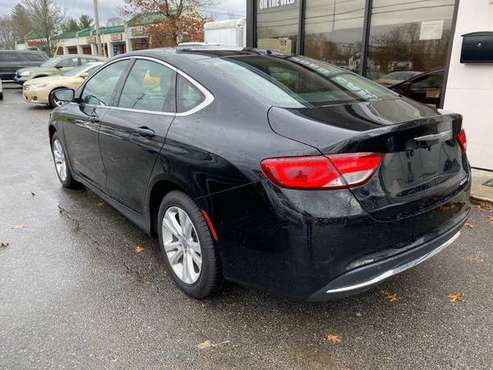 2015 CHRYSLER 200 - cars & trucks - by dealer - vehicle automotive... for sale in MIDDLEBORO, MA